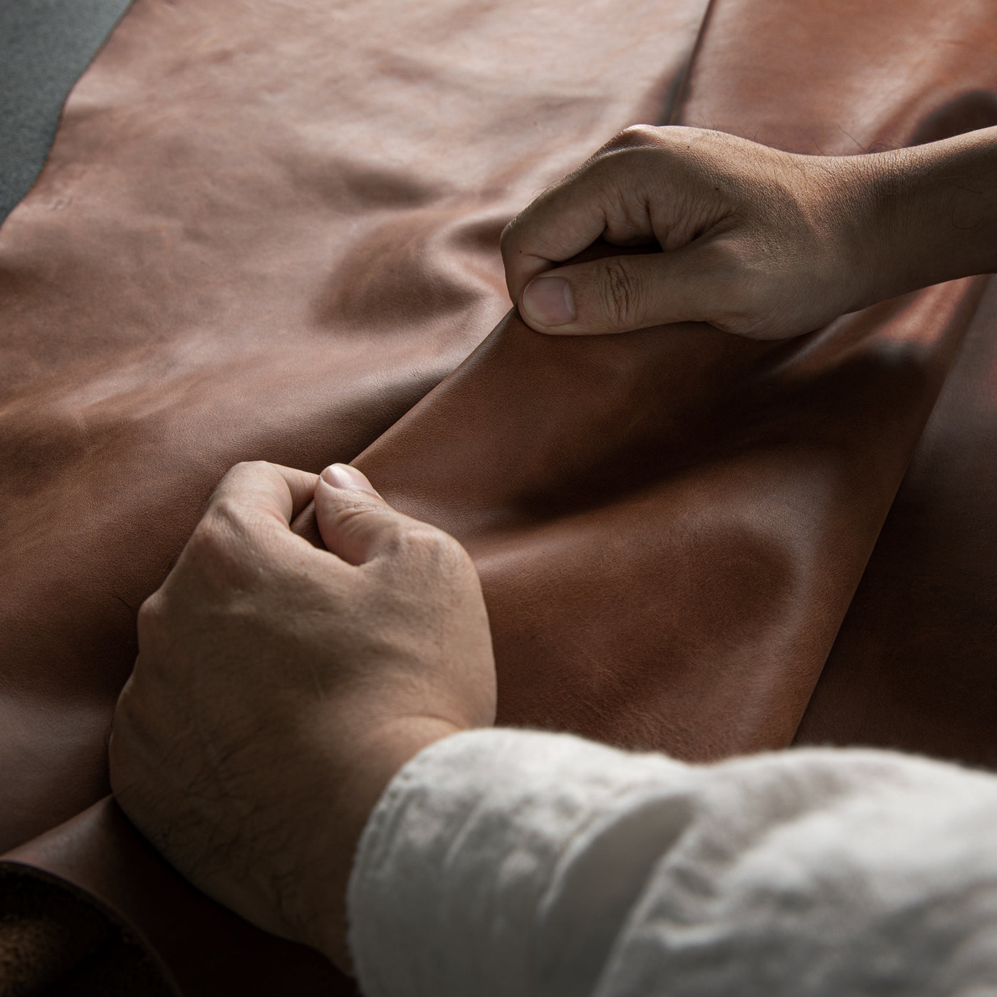 The Ultimate Guide to Leather Care: Keep Your Leather Wallet Looking Brand New! - LORZOR