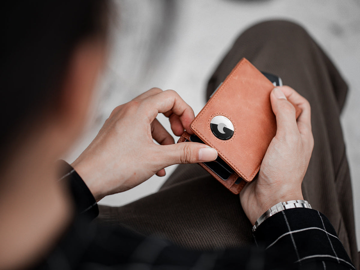 The Best AirTag Wallet Should Be Designed Around the AirTag