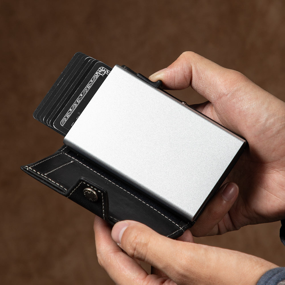 Pop Up Wallets – One-Click Card Access & TSA-Approved Design - LORZOR