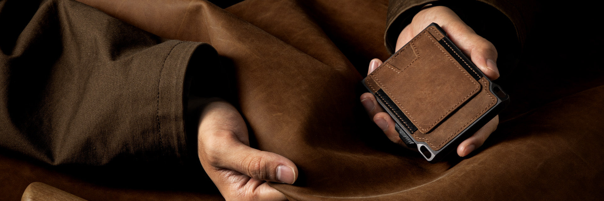 Leather Wallets, AirTag Wallets & Trackable Smart Wallets | LORZOR